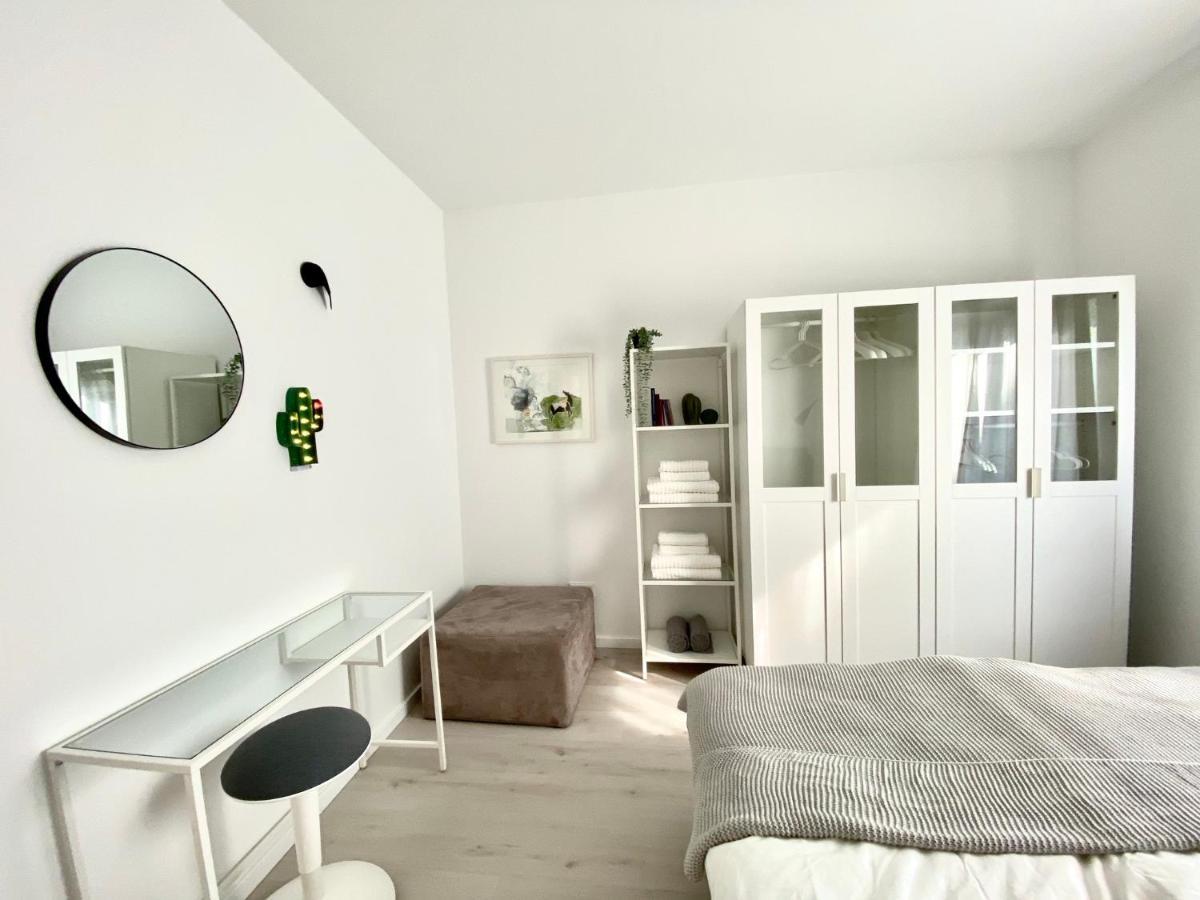 Modernes Apartment, Terrasse Und Garten Am Lilienthalpark Im Suedwesten Berlins Exteriér fotografie