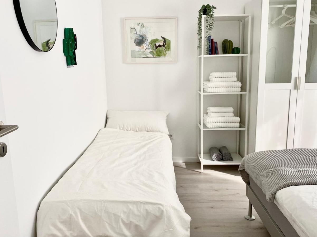 Modernes Apartment, Terrasse Und Garten Am Lilienthalpark Im Suedwesten Berlins Exteriér fotografie