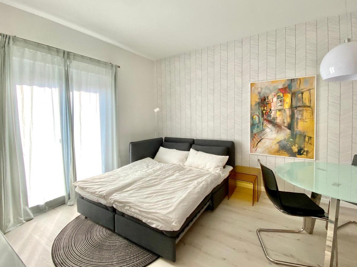 Modernes Apartment, Terrasse Und Garten Am Lilienthalpark Im Suedwesten Berlins Exteriér fotografie
